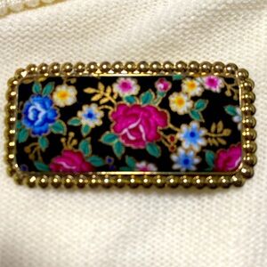 Black Korean Vintage clip